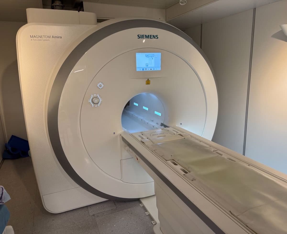МРТ система Siemens Amira 1.5T